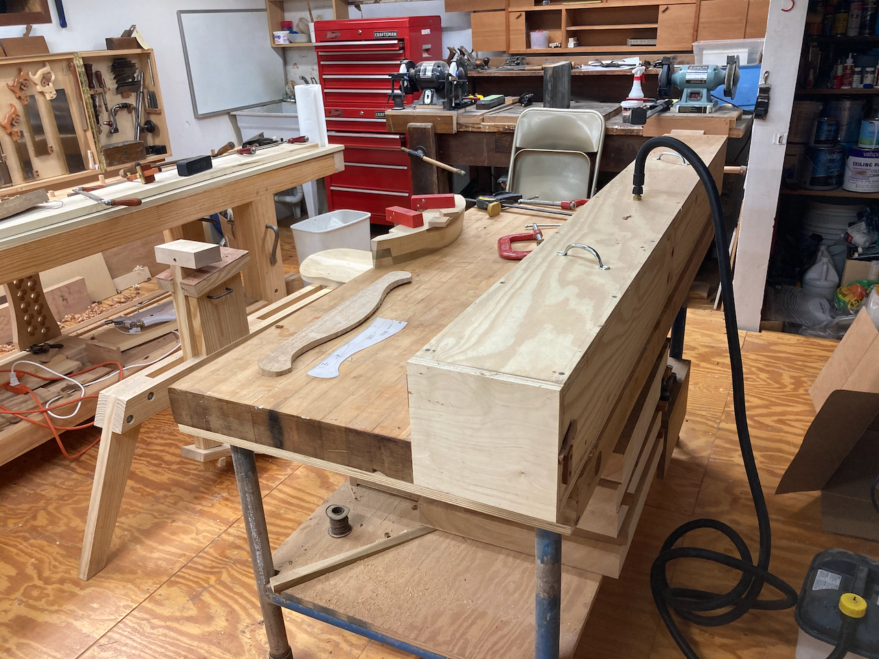 Steam box with bending form ready for the comb