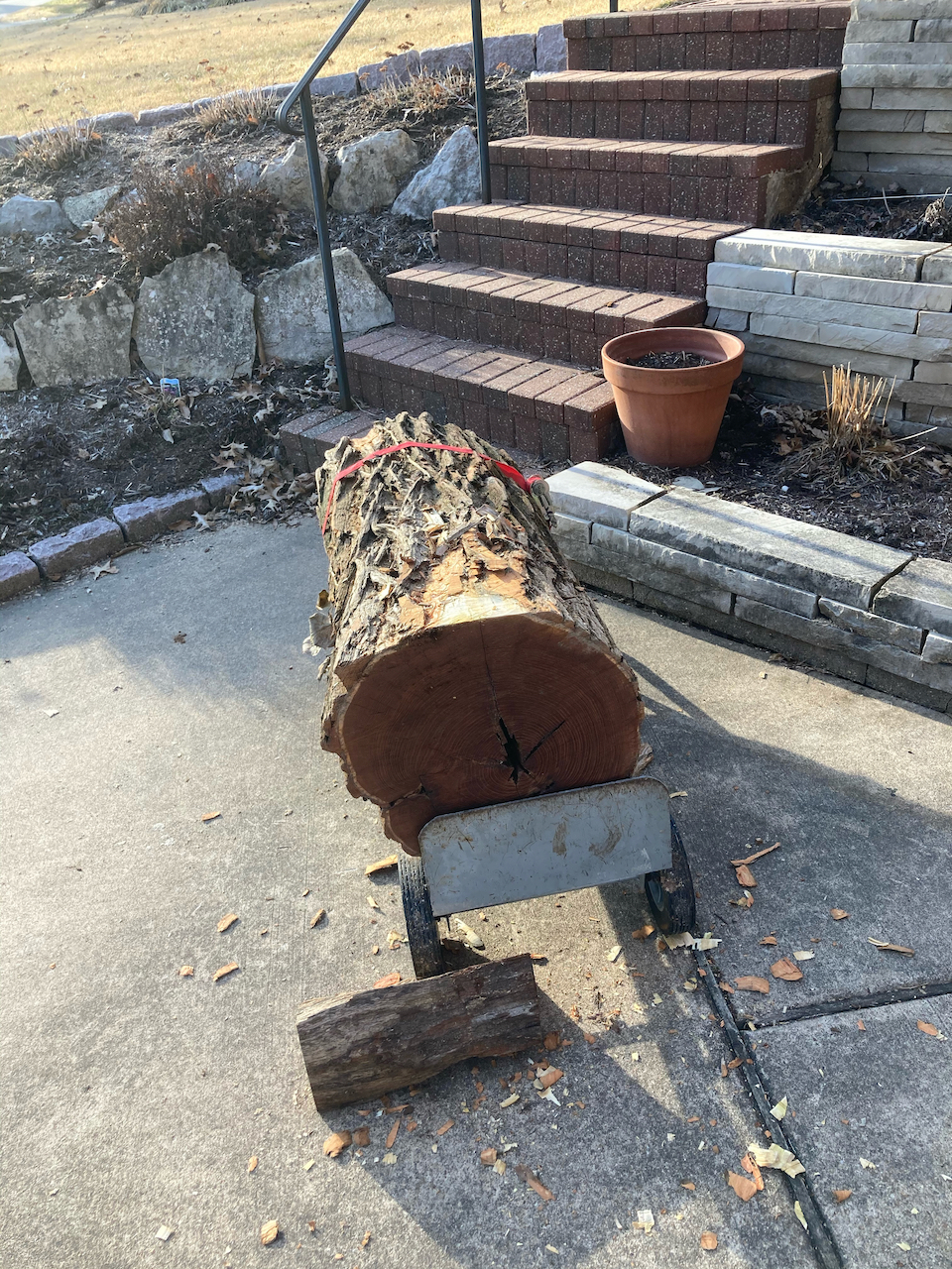 Osage section on a hand truck